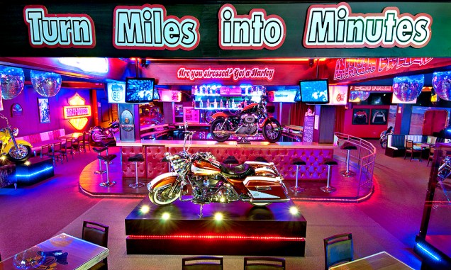 <strong><a href="https://viajeaqui.abril.com.br/estabelecimentos/br-rs-gramado-atracao-harley-motor-show" rel="10. Harley Motor Show" target="_self">10. Harley Motor Show</a></strong> É um prato cheio para os amantes da marca, com diversos modelos espalhados pelo local. Aqui, também há um bar - onde é possível tomar um bom chope. <strong><a href="https://viajeaqui.abril.com.br/estabelecimentos/br-rs-gramado-atracao-harley-motor-show" rel="10. Harley Motor Show" target="_self">10. Harley Motor Show</a></strong> É um prato cheio para os amantes da marca, com diversos modelos espalhados pelo local. Aqui, também há um bar - onde é possível tomar um bom chope.