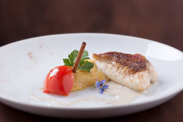 O restaurante <a href="https://viajeaqui.abril.com.br/estabelecimentos/br-mg-belo-horizonte-restaurante-hermengarda" rel="Hermengarda"><strong>Hermengarda</strong></a>, estrelado pelo GUIA QUATRO RODAS, sugere como prato principal da Belo Horizonte Restaurant Week o filé de vermelho com canela, purê de banana-da-terra, tomate confitado e creme de castanha-do-pará O restaurante <a href="https://viajeaqui.abril.com.br/estabelecimentos/br-mg-belo-horizonte-restaurante-hermengarda" rel="Hermengarda"><strong>Hermengarda</strong></a>, estrelado pelo GUIA QUATRO RODAS, sugere como prato principal da Belo Horizonte Restaurant Week o filé de vermelho com canela, purê de banana-da-terra, tomate confitado e creme de castanha-do-pará