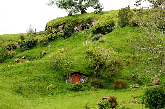 A vila Hobbiton foi construída na fazenda da família Alexander, em Matata, na Nova Zelândia4