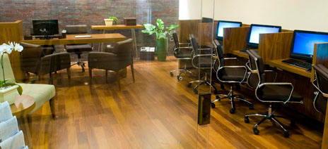 Business Center do <strong>Holiday Inn Park Anhembi</strong>, localizado em <a href="https://viajeaqui.abril.com.br/cidades/br-sp-sao-paulo" rel="São Paulo" target="_blank">São Paulo</a>, <a href="https://viajeaqui.abril.com.br/estados/br-sao-paulo" rel="São Paulo" target="_blank">São Paulo</a>