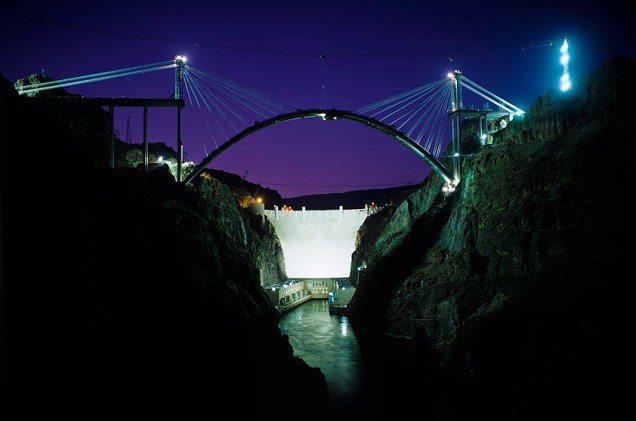 Em 2010, foi inaugurada o Callaghan O Mike´Pat Tillman Memorial Bridge, que oferece vistas espetaculares, até então só possíveis a quem se aventurasse a subir de helicóptero