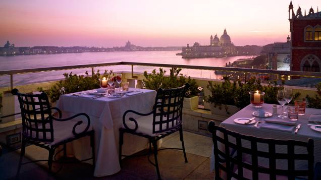 Terraço do Hotel Danielli, com vista para a<em> laguna</em> Terraço do Hotel Danielli, com vista para a<em> laguna</em>