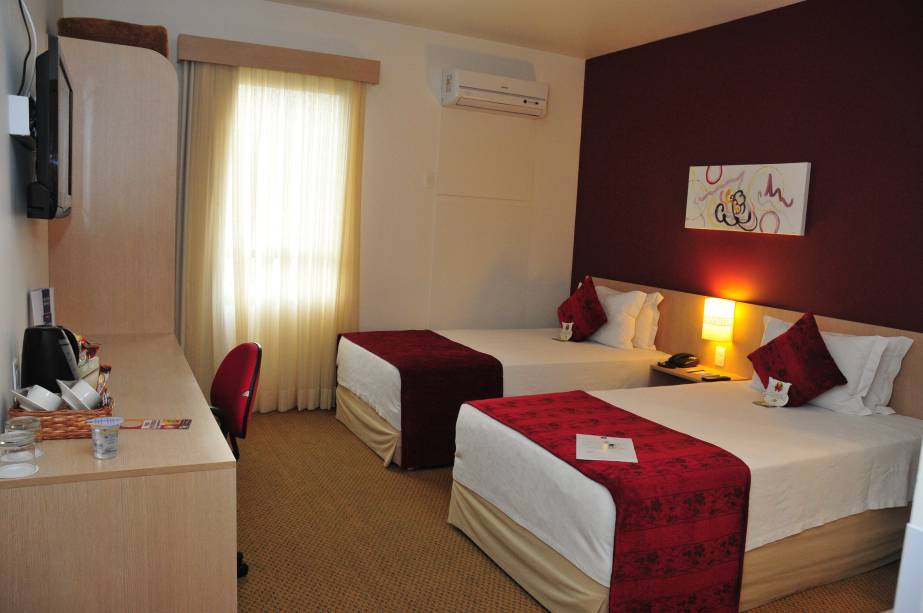 Quarto twin luxo do Hotel Sleep Inn Joinville, Joinville, Santa Catarina