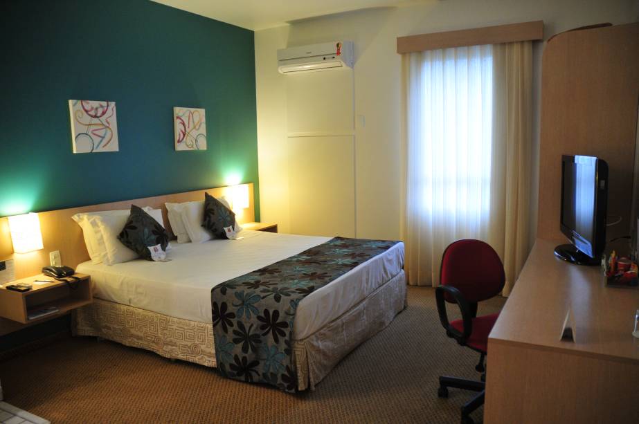 Quarto casal superior do Hotel Sleep Inn Joinville, Joinville, Santa Catarina