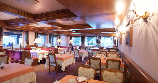 No hotel Ritta Höppner, em Gramado, o chá da tarde é servido com apfelstrudel, o tradicional folhado de maçã austríaco