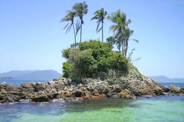 As Ilhas Botinas, também conhecida como Ilhas Gêmeas, estão entre as mais deslumbrantes de Angra