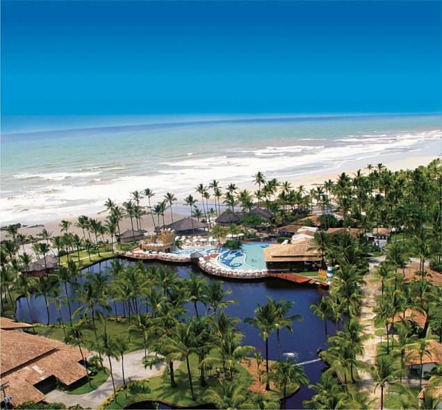 Vista do Cana Brava Resort, cortado pelo Rio Jairi e em frente à Praia de Canabrava
