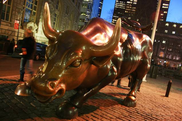 O touro de Wall Street, em Nova York, representa a prosperidade do mercado financeiro