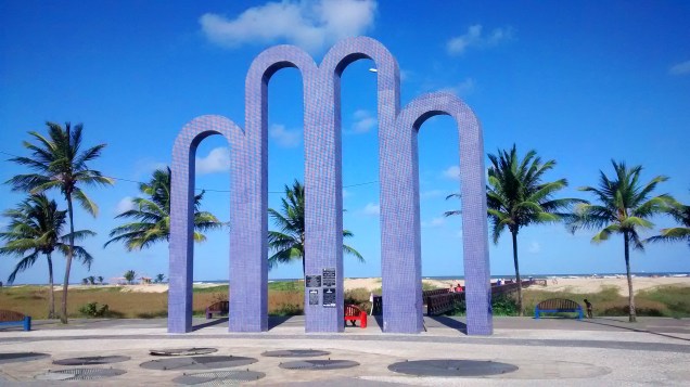 <strong><a href="https://viajeaqui.abril.com.br/cidades/br-se-aracaju" rel="Aracaju (SE)" target="_blank">Aracaju (SE)</a> — QUATRO NOITES EM RESORT</strong>O pacote tem quatro noites no três-estrelas <a href="https://www.prodigyaracaju.com.br/" rel="Prodigy Beach Resort" target="_blank">Prodigy Beach Resort</a>. Inclui traslados.<strong>Quando:</strong> em 20/1<strong>Quem leva:</strong> <a href="https://trip4u.com.br/" rel="Trip4u" target="_blank">Trip4u</a><strong>Quanto:</strong> R$ 1855
