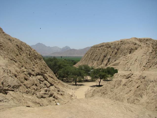Vista para o Vale de Pampagrande, um dos locais com maior concentração de pirâmides na América do Sul