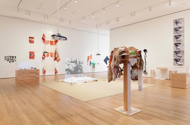 A exposição The Abandonment of Art,1948-1988 tem 300 obras da artista plástica Lygia Clark e fica em cartaz no MoMA até 24 de agosto de 2014. Na foto, algumas instalações da brasileira no museu