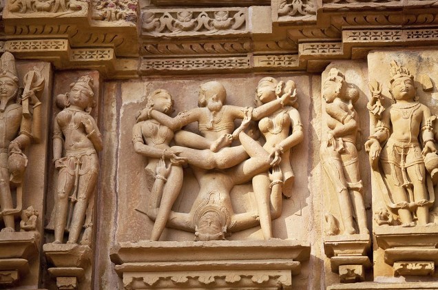 Dos 85 templos erguidos pelos seguidores do tantrismo em Khajuraho, restam 22