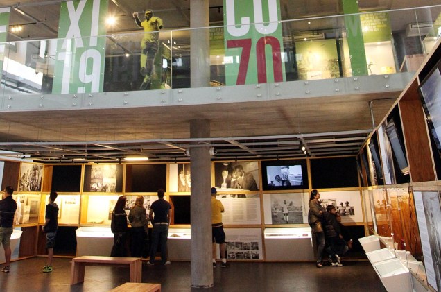 Decoração moderna, painéis coloridos e muita interatividade são características do mais novo museu de Santos (SP)