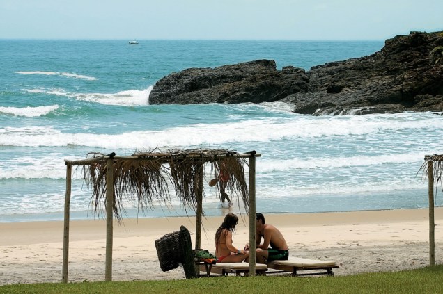 Praia de São José, cujo acesso se dá por uma trilha de 15 minutos a partir da vizinha Prainha