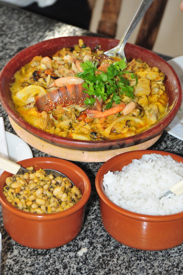 Os pratos com frutos do mar são os mais pedidos em Itaparica