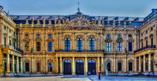 <strong>Residência de Wurtzburgo, Wurtzburgo, <a href="http://viajeaqui.abril.com.br/paises/alemanha" rel="Alemanha" target="_blank">Alemanha</a></strong>            Na humilde opinião de Napoleão, este era um dos prédios mais bonitos da Europa. As predominantes e magníficas janelas fazem parte do estilo barroco alemão-austríaco que define a construção