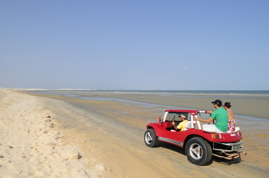 Concorrente ao Prêmio O Melhor de Viagem e Turismo 2012/2013 na categoria Melhor Praia, <a href="https://viajeaqui.abril.com.br/cidades/br-ce-jericoacoara" rel="Jericoacoara"><strong>Jericoacoara</strong></a>, no <a href="https://viajeaqui.abril.com.br/estados/br-ceara" rel="Ceará">Ceará</a> tem passeios diário de bugue