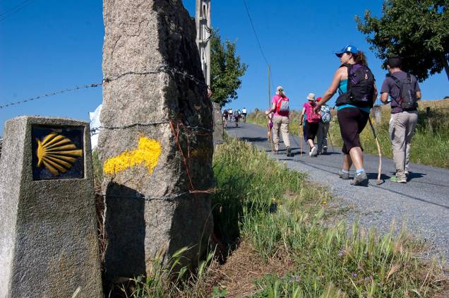 <strong>Caminho de Santiago, Espanha</strong><br />Muito antes de Paulo Coelho estabelecer o Caminho de <a href="https://viajeaqui.abril.com.br/cidades/espanha-santiago-de-compostela" rel="Santiago de Compostela " target="_blank">Santiago de Compostela </a>como a rota da descoberta pessoal para o peregrino moderno, a pequena cidade galega no noroeste da <a href="https://viajeaqui.abril.com.br/paises/espanha" rel="Espanha " target="_blank">Espanha </a>já atraía multidões. Suposto lugar de descanso dos restos mortais do apóstolo Tiago, milhares de viajantes – cristãos ou não – colocam o pé na estrada para conhecer sua basílica e achar uma luz para suas próprias vidas.<br /> <strong>Caminho de Santiago, Espanha</strong><br />Muito antes de Paulo Coelho estabelecer o Caminho de <a href="https://viajeaqui.abril.com.br/cidades/espanha-santiago-de-compostela" rel="Santiago de Compostela " target="_blank">Santiago de Compostela </a>como a rota da descoberta pessoal para o peregrino moderno, a pequena cidade galega no noroeste da <a href="https://viajeaqui.abril.com.br/paises/espanha" rel="Espanha " target="_blank">Espanha </a>já atraía multidões. Suposto lugar de descanso dos restos mortais do apóstolo Tiago, milhares de viajantes – cristãos ou não – colocam o pé na estrada para conhecer sua basílica e achar uma luz para suas próprias vidas.<br />