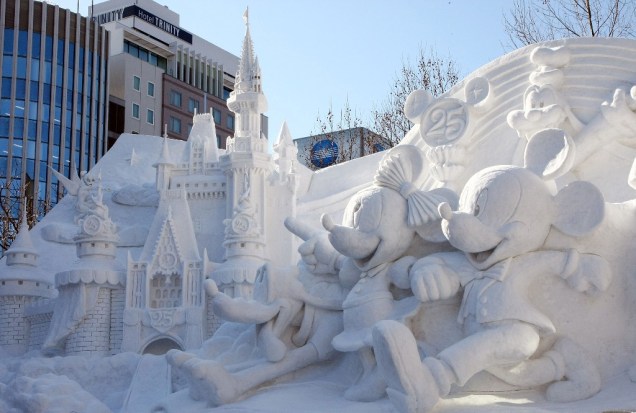 O mundo Disney é um dos motivos favoritos em todo o Japão e o Festival da Neve de Sapporo não poderia ficar de fora