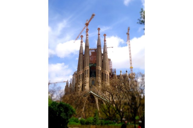 <a href="https://viajeaqui.abril.com.br/estabelecimentos/espanha-barcelona-atracao-la-sagrada-familia" rel="La Sagrada Família" target="_blank">La Sagrada Família</a>, <a href="https://viajeaqui.abril.com.br/cidades/espanha-barcelona" rel="Barcelona" target="_blank">Barcelona</a>, <a href="https://viajeaqui.abril.com.br/paises/espanha" rel="Espanha" target="_blank">Espanha</a>