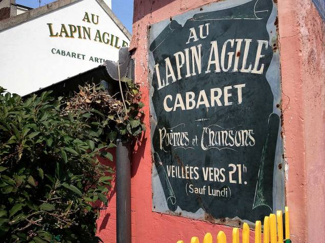 Um dos mais antigos bar-cabarés de Paris, o Au Lapin Agile fica no coração boêmio de Montmartre Um dos mais antigos bar-cabarés de Paris, o Au Lapin Agile fica no coração boêmio de Montmartre