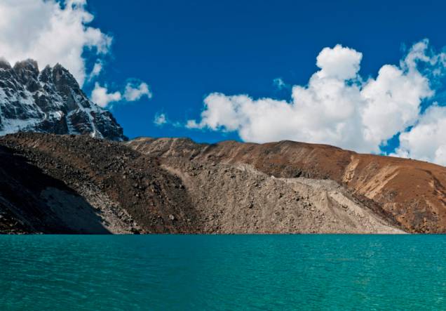 Lago de degelo do Monte Cho Oyu, Nepal