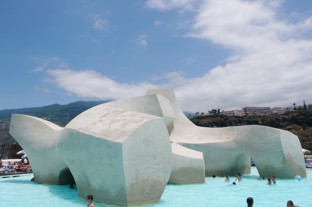 <strong>15. Lago Martianez - Puerto de la Cruz, <a href="https://viajeaqui.abril.com.br/paises/espanha" rel="Espanha" target="_blank">Espanha</a></strong> <strong>15. Lago Martianez - Puerto de la Cruz, <a href="https://viajeaqui.abril.com.br/paises/espanha" rel="Espanha" target="_blank">Espanha</a></strong>