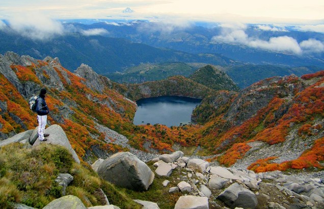 O Parque Nacional Huerquehue é uma das opções de passeios nas imediações de Pucón e Villarrica. O trekking é um dos grandes destaques por aqui, com mais de quinze quilômetros de subida