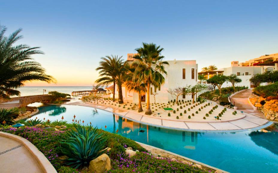 O serviço impecável é um dos grandes destaques do lugar. Por aqui, há amenidades como drinks e garrafinhas de água depois de uma longa caminhada pela praia. As piscinas são climatizadas e o jantar é elegante <em><a href="https://www.booking.com/hotel/mx/las-ventanas-al-paraiso-a-rosewood-resort.pt-br.html?aid=332455&label=viagemabril-as-piscinas-mais-incriveis-do-mundo" target="_blank">Veja os preços do Resort Las Ventanas al Paraiso no Booking.com</a></em> O serviço impecável é um dos grandes destaques do lugar. Por aqui, há amenidades como drinks e garrafinhas de água depois de uma longa caminhada pela praia. As piscinas são climatizadas e o jantar é elegante <em><a href="https://www.booking.com/hotel/mx/las-ventanas-al-paraiso-a-rosewood-resort.pt-br.html?aid=332455&label=viagemabril-as-piscinas-mais-incriveis-do-mundo" target="_blank">Veja os preços do Resort Las Ventanas al Paraiso no Booking.com</a></em>