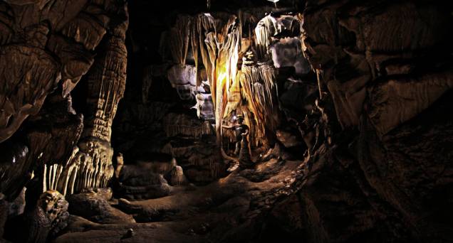 Caverna Santana, no Parque Estadual Turístico do Alto do Ribeira (PETAR), em São Paulo