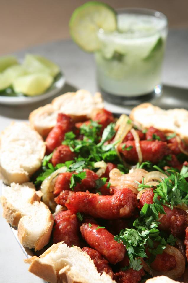 Linguiça aperitivo com torrada do Bar do Mineiro, no Rio de Janeiro Linguiça aperitivo com torrada do Bar do Mineiro, no Rio de Janeiro