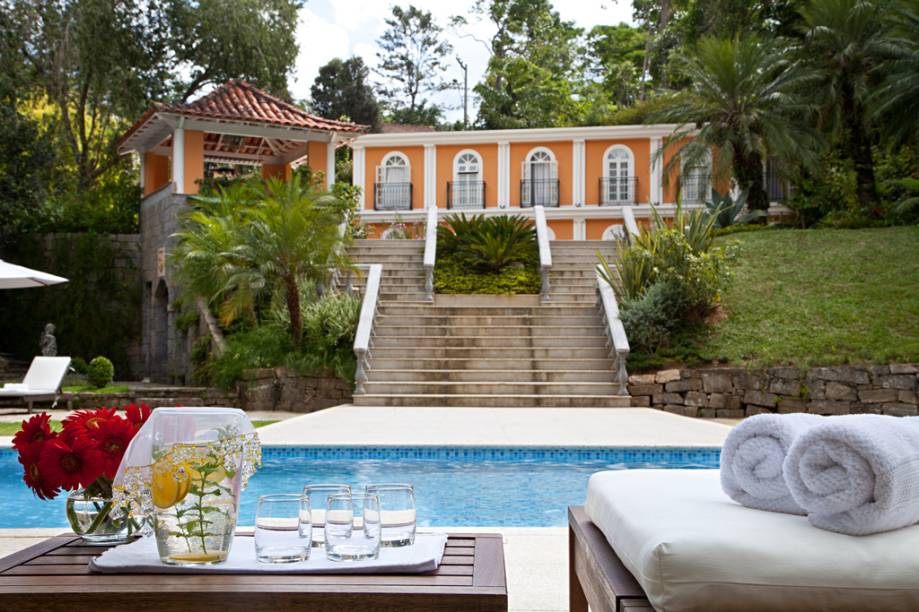Piscina da pousada Locanda Della Mimosa, em Petrópolis, Rio de Janeiro