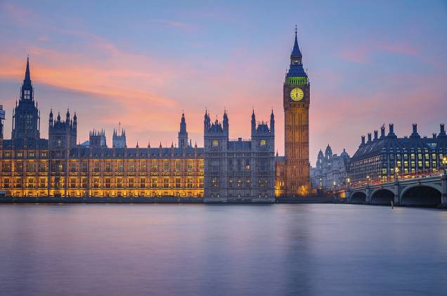 O Big Ben - o maior cartão-postal da cidade - e o prédio do parlamento do Reino Unido