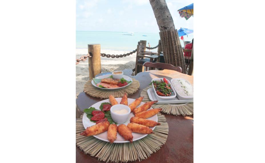 Pratos da Lopana, barraca de praia em Maceió, Alagoas Pratos da Lopana, barraca de praia em Maceió, Alagoas