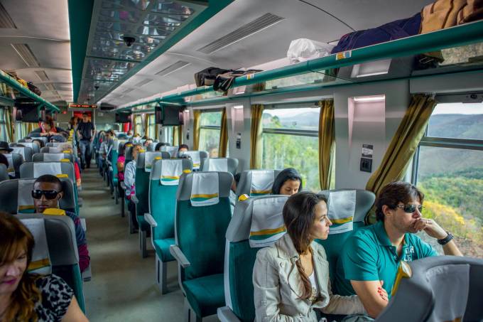Viagem de trem pelo Brasil – revista Viagem e Turismo – edição 229 – novembro 2014