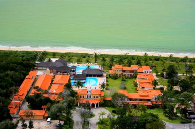 Vista aérea do resort Costa Brasilis, em Santo André, Bahia Vista aérea do resort Costa Brasilis, em Santo André, Bahia