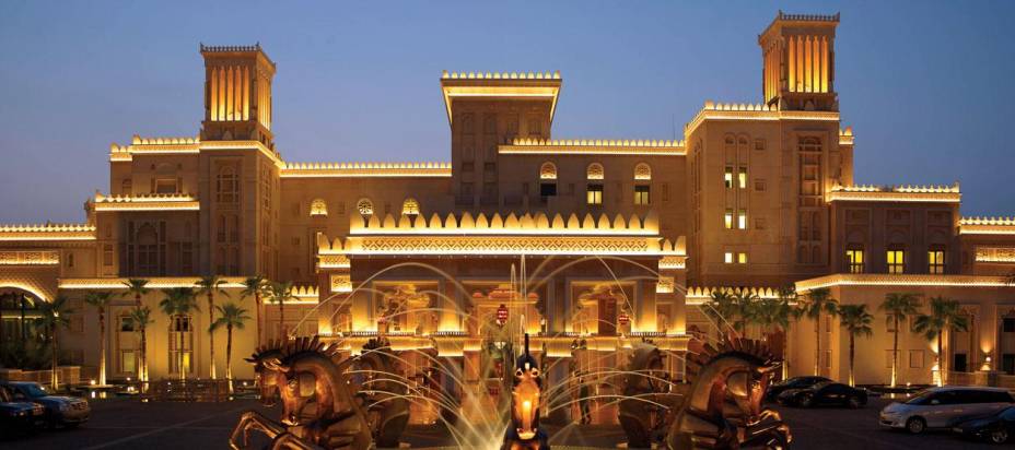 Al Qasr Hotel
