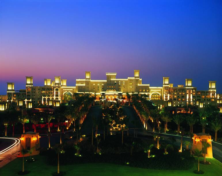 Hotel Al-Qasr