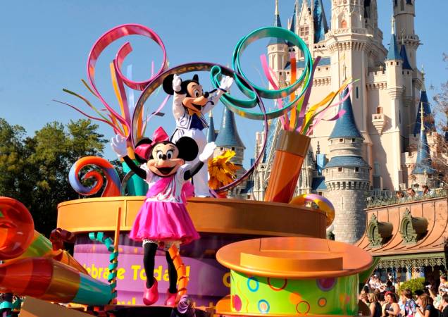 Uma das atrações mais tradicionais do Magic Kingdom são as paradas com os personagens do mundo Disney