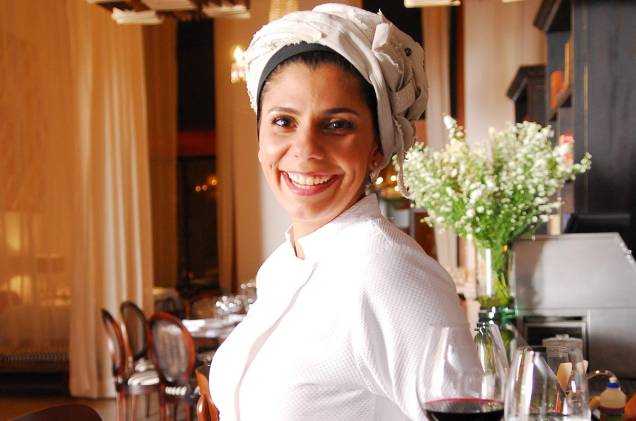 <strong>3. Ariani Malouf - <a href="http://viajeaqui.abril.com.br/estabelecimentos/br-mt-cuiaba-restaurante-mahalo" rel="Mahalo" target="_blank">Mahalo</a> (Cuiabá, MT)</strong>        Proprietária do restaurante, a cuiabana Ariani Malouf estudou gastronomia na unidade francesa da escola Le Cordon Bleu.