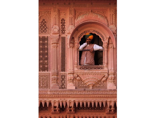 <strong>Forte de Mehrangarh, <a href="https://viajeaqui.abril.com.br/cidades/india-jaipur" rel="Jaipur" target="_blank">Jaipur</a>, <a href="https://viajeaqui.abril.com.br/paises/india" rel="Índia" target="_blank">Índia</a></strong>                Entalhes intricados são a cara do estilo arquitetônico das construções asiáticas e não podem faltar nem mesmo nas janelas<!--[if !supportLineBreakNewLine]--><!--[endif]-->