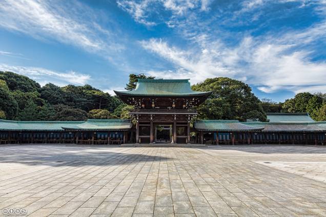 Porta do recinto principal do santuário Meiji Jingu Porta do recinto principal do santuário Meiji Jingu