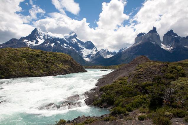 Com áreas de cenários naturais impressionante e paisagens típicas de inverno, a <a href="https://viajeaqui.abril.com.br/cidades/ar-patagonia" rel="Patagônia" target="_blank">Patagônia</a> é considerada como um dos destinos mais bonitos do planeta. Por aqui, é fácil encontrar montanhas de picos nevados, lagos de águas leitosas em tons de azul, verde a até mesmo cinza. Suas trilhas revelam a presença de animais selvagens e típicos da região Com áreas de cenários naturais impressionante e paisagens típicas de inverno, a <a href="https://viajeaqui.abril.com.br/cidades/ar-patagonia" rel="Patagônia" target="_blank">Patagônia</a> é considerada como um dos destinos mais bonitos do planeta. Por aqui, é fácil encontrar montanhas de picos nevados, lagos de águas leitosas em tons de azul, verde a até mesmo cinza. Suas trilhas revelam a presença de animais selvagens e típicos da região