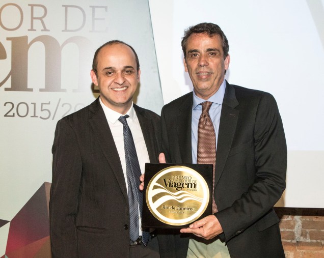 O prêmio de melhor cidade foi para o Rio de Janeiro, e quem recebeu a placa foi Paulo Villela, diretor de marketing da Riotur