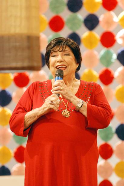 No <strong>SESC Santana</strong>, a convidada é a cantora paulistana <strong>Inezita Barroso</strong>, que apresenta repertório regional que marcou a música da cidade de São Paulo.<strong>Endereço:</strong> Av. Luiz Dumont Villares, 579, Santana<strong>Telefone: </strong>(11) 2971-8787<strong>Ingressos:</strong> R$ 4 a R$ 16<strong>Horário:</strong> 18h No <strong>SESC Santana</strong>, a convidada é a cantora paulistana <strong>Inezita Barroso</strong>, que apresenta repertório regional que marcou a música da cidade de São Paulo.<strong>Endereço:</strong> Av. Luiz Dumont Villares, 579, Santana<strong>Telefone: </strong>(11) 2971-8787<strong>Ingressos:</strong> R$ 4 a R$ 16<strong>Horário:</strong> 18h