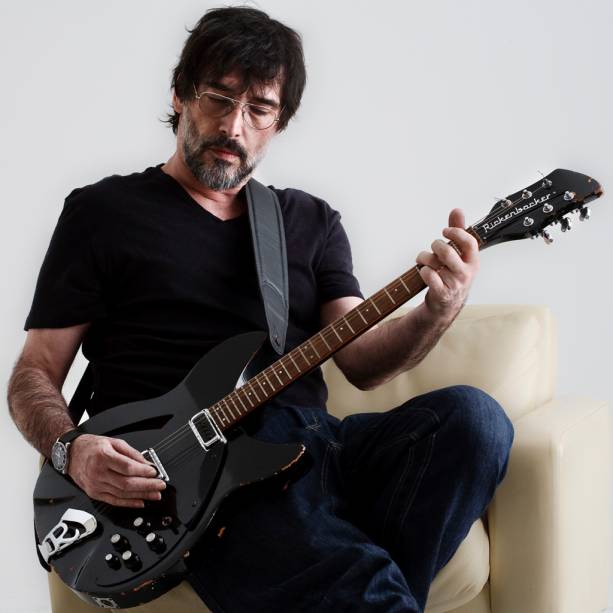 No <strong>SESC Interlagos</strong>, a atração é o cantor e compositor <strong>Lobão</strong>. Além de novas canções como <em>Song for Sampa</em> e <em>Das tripas coração</em>, ele desfila hits como <em>Me Chama</em> e <em>Vida Bandida</em> com novos arranjos.<strong>Endereço: </strong>Av. Manoel Alves Soares, 1100, Parque Colonial<strong>Telefone: </strong>(11) 5662-9500<strong>Ingressos</strong>: R$ 1,50 a R$ 7. Gratuito para comerciários matriculados<strong>Horário: </strong>16h No <strong>SESC Interlagos</strong>, a atração é o cantor e compositor <strong>Lobão</strong>. Além de novas canções como <em>Song for Sampa</em> e <em>Das tripas coração</em>, ele desfila hits como <em>Me Chama</em> e <em>Vida Bandida</em> com novos arranjos.<strong>Endereço: </strong>Av. Manoel Alves Soares, 1100, Parque Colonial<strong>Telefone: </strong>(11) 5662-9500<strong>Ingressos</strong>: R$ 1,50 a R$ 7. Gratuito para comerciários matriculados<strong>Horário: </strong>16h