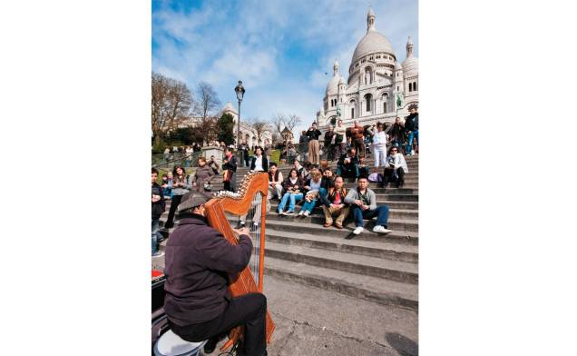 As escadas musicais que levam à Sacré-Coeur, em Montmartre As escadas musicais que levam à Sacré-Coeur, em Montmartre