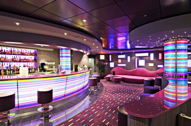 Bar do MSC Splendida, navio que levará os viajantes no cruzeiro "Wine Cruises" Bar do MSC Splendida, navio que levará os viajantes no cruzeiro "Wine Cruises"
