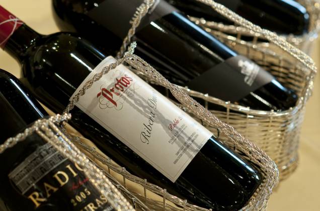 Vinhos espanhois, italianos, franceses e tunisianos estão no cardápio
