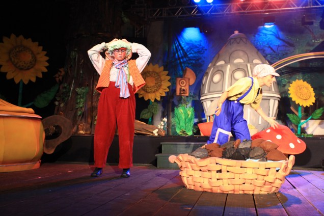 Espetáculo O Mundo Encantado da Páscoa, durante a Chocofest, em Gramado
